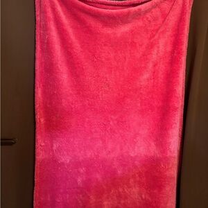 Plush HOT Pink Throw Blanket
